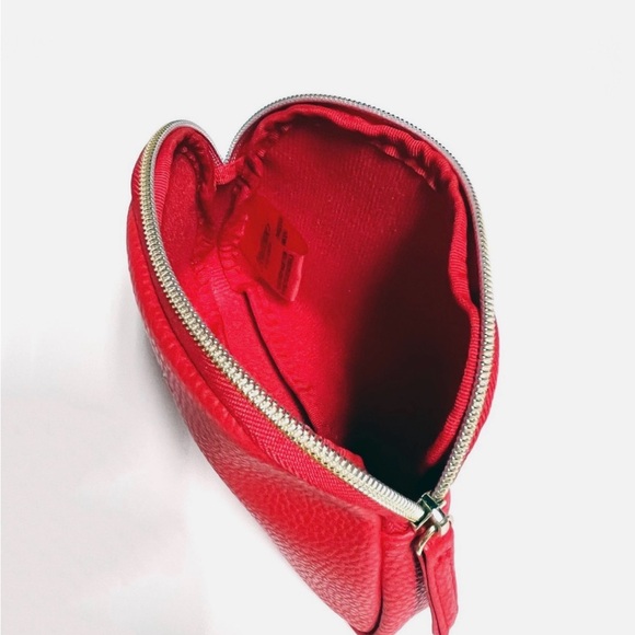 💄 NWOT Shiseido Ginza Tokyo Red Faux Leather Cosmetic Makeup Pouch - Picture 5 of 6